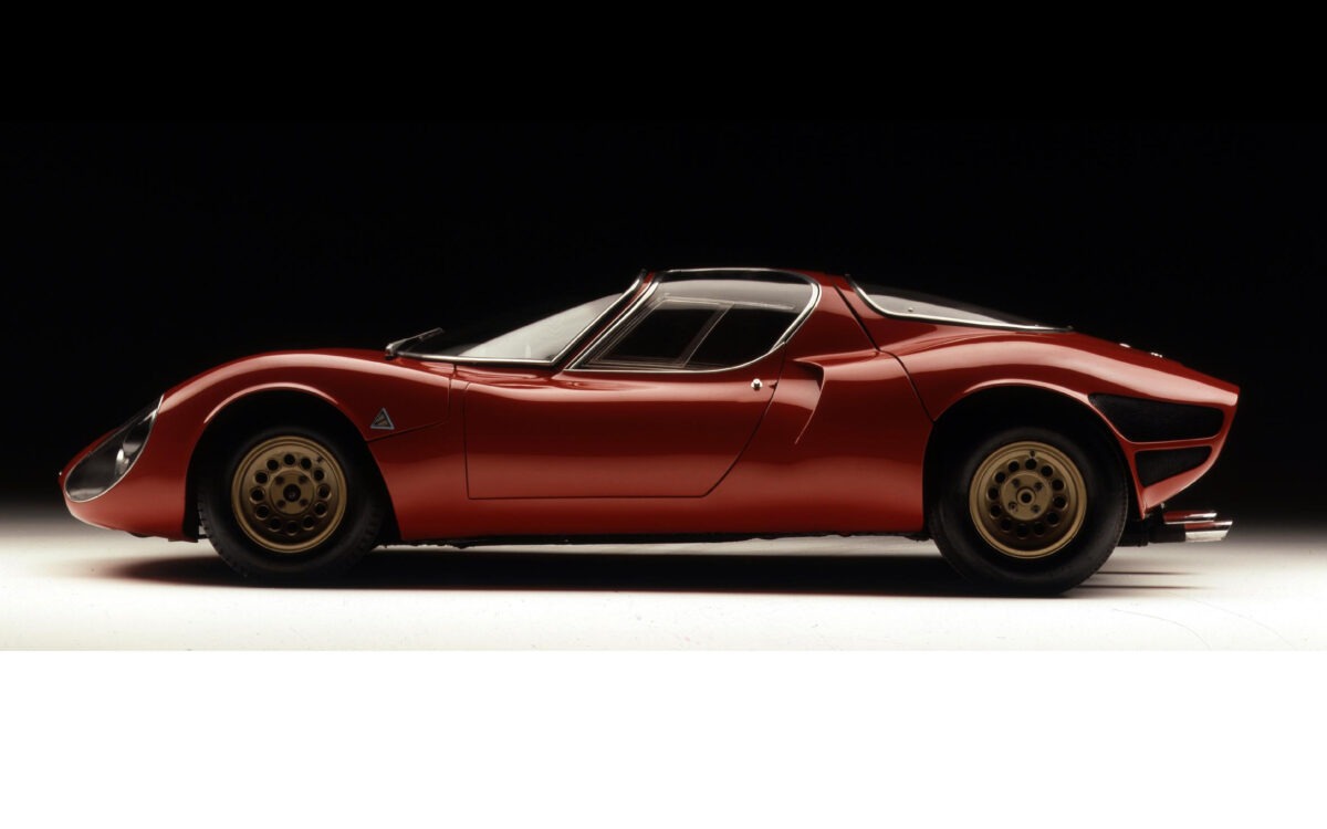 1967_Alfa-Romeo_Tipo-33_Stradale_Prototipo_02