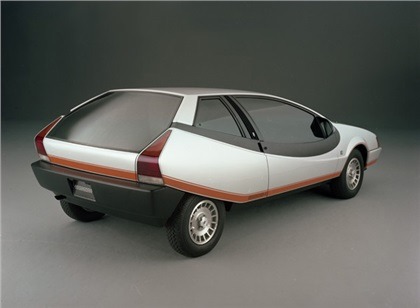 1978_Ghia_Ford_Megastar_II_Concept_02