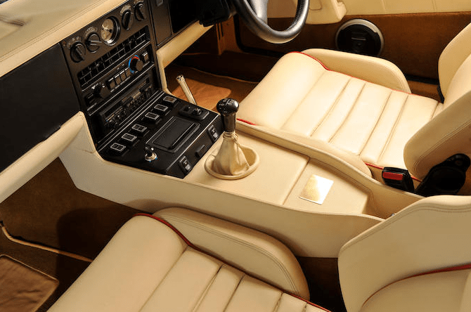 1986-Aston-Martin-V8-Vantage-Zagato-CoupÃ©-4