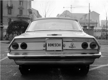 1963-Boneschi-Maserati-3500-GTI-Tight-04