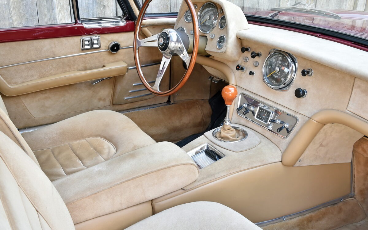 1963-Frua-Maserati-5000-GT-Interior-02