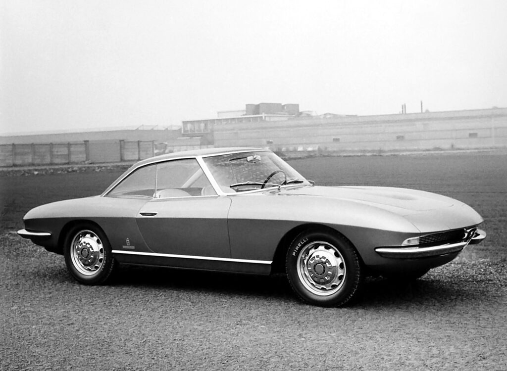 1963_Pininfarina_Alfa-Romeo_2600_Coupe-Speciale_01