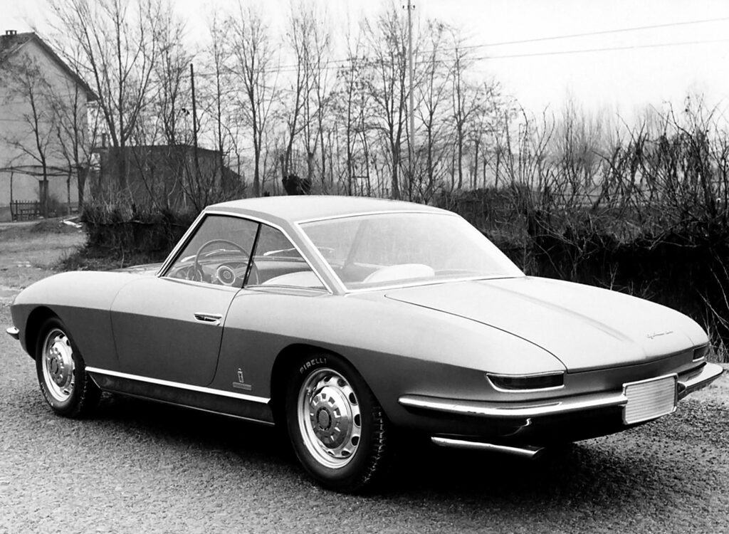 1963_Pininfarina_Alfa-Romeo_2600_Coupe-Speciale_02