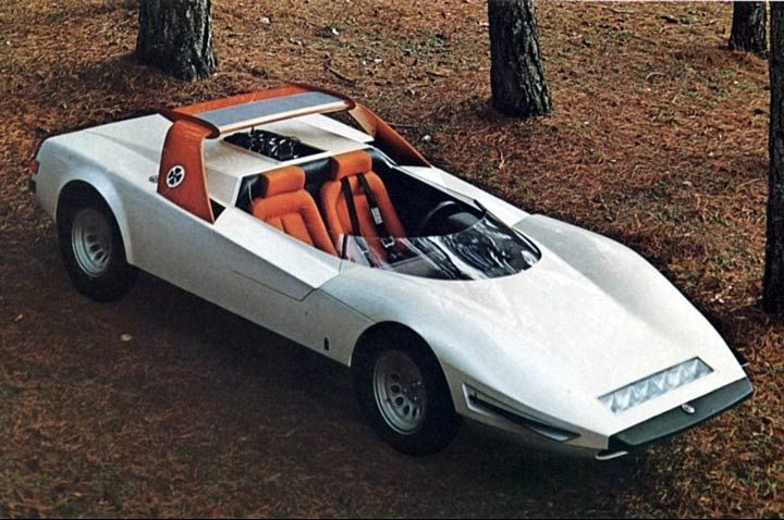 1968_Alfa-Romeo_P33_Roadster_01