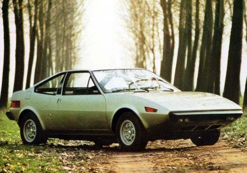 1972_Michelotti_Fiat_132_Coupe_Flares_01