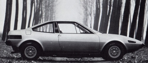 1972_Michelotti_Fiat_132_Coupe_Flares_03