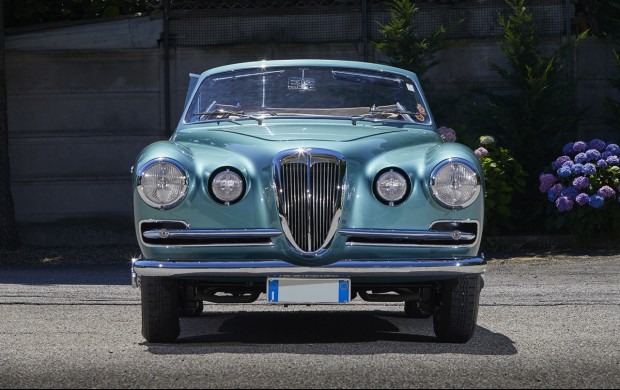 Lancia-Aurelia-2000-B52-Cabriolet-Vignale-1953-4