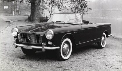 1957-Vignale-Lancia-Appia-Convertible-01