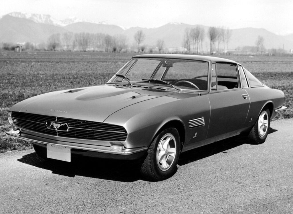 1965_Bertone_Ford_Mustang_01_1