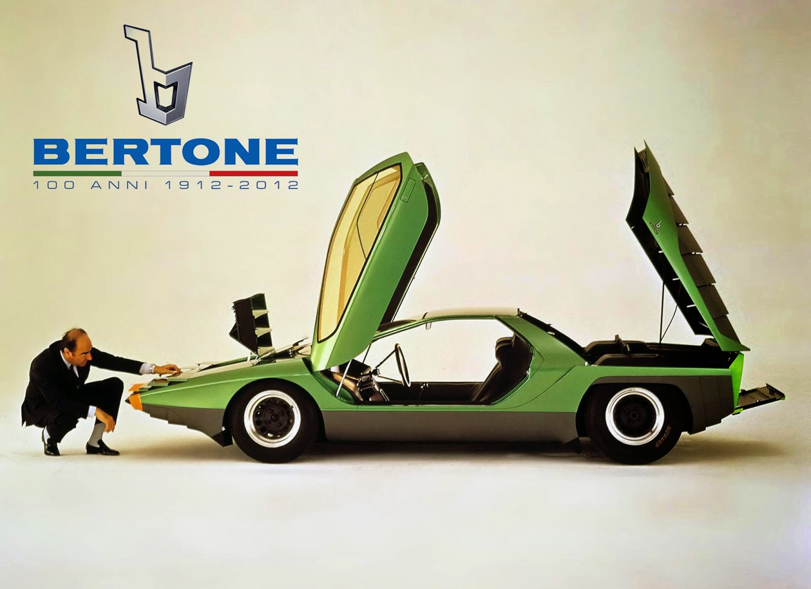 1968-Bertone-Alfa-Romeo-Carabo-01