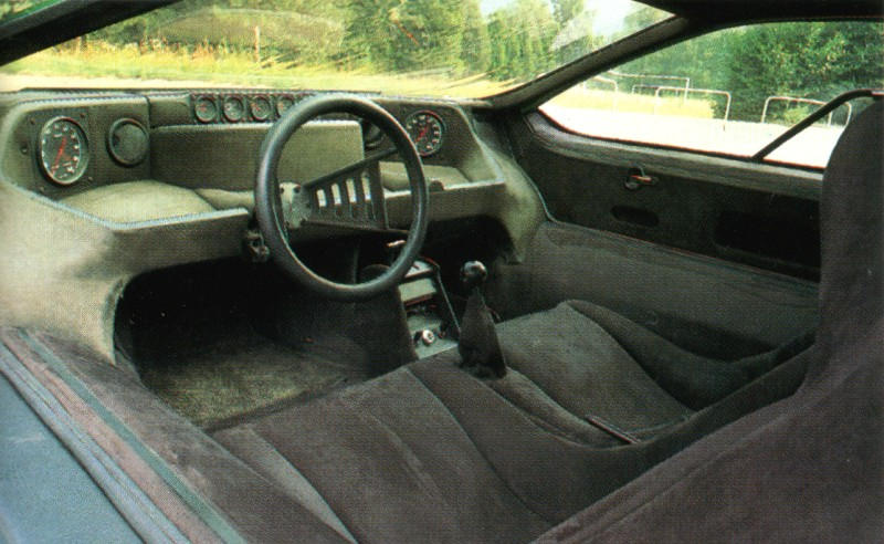 1968_Bertone_Alfa-Romeo_Carabo_interior_02