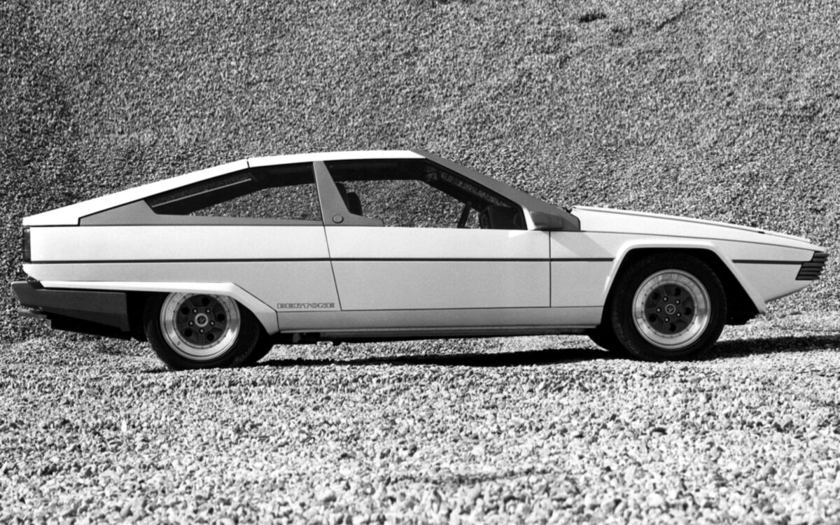 1977_Bertone_Jaguar_Ascot_03