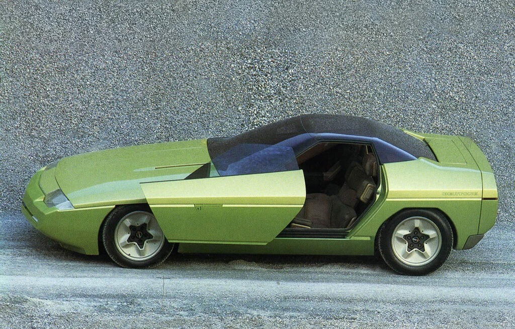 1984_Bertone_Chevrolet_Ramarro_Concept_02