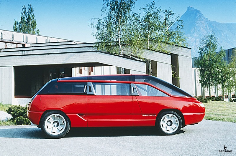 1988_Bertone_Lamborghini_Genesis_02