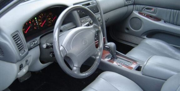 Lexus_GS_300_JZS147_interior