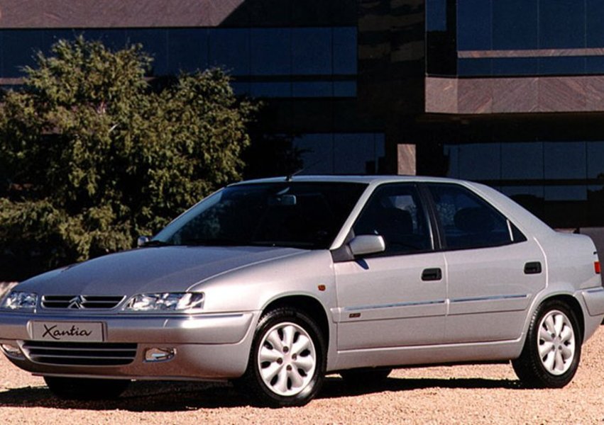 The Citroen Xantia: the medium sized sedan