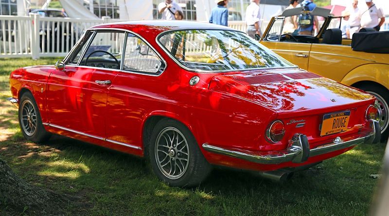 800px-1966_Simca_1000_Coupé_rear