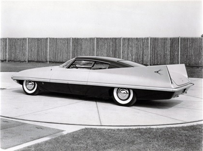 1957_Ghia_Chrysler_Dart_Concept_09