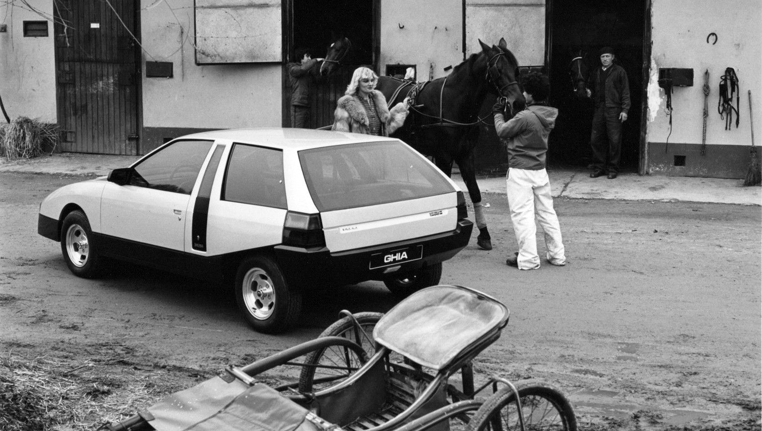 1979-Ghia-Ford-GTK-02