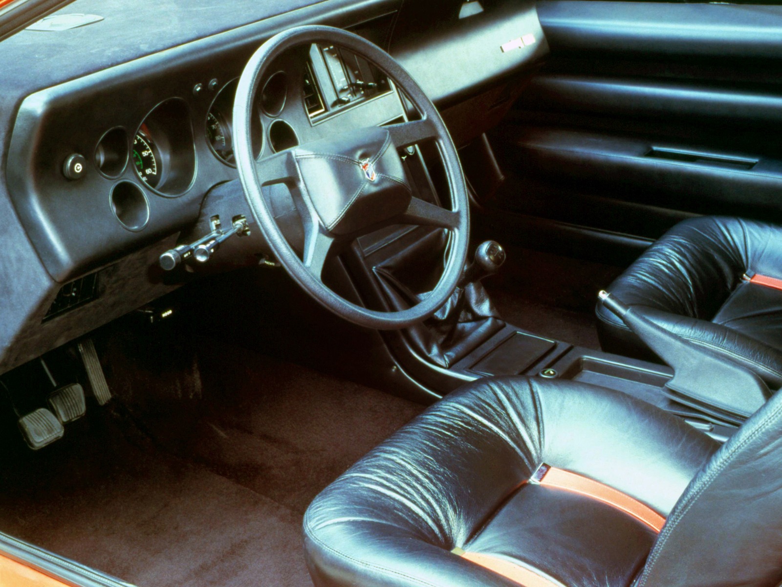 1980_Ghia_Ford_Mustang_RSX_Interior_01