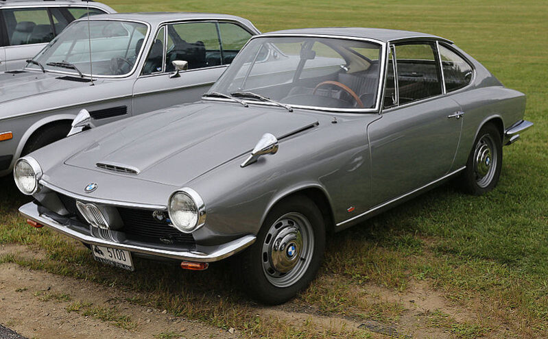 800px-1967_BMW_1600_GT_CoupÃ©_front_Lime_Rock-799x495