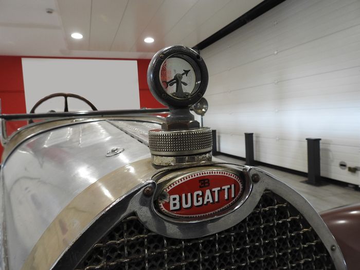 Bugatti t44 ghia (9)