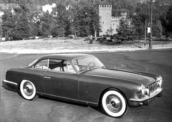 Cisitalia 505DF Ghia design Aldo Brovarone 1953