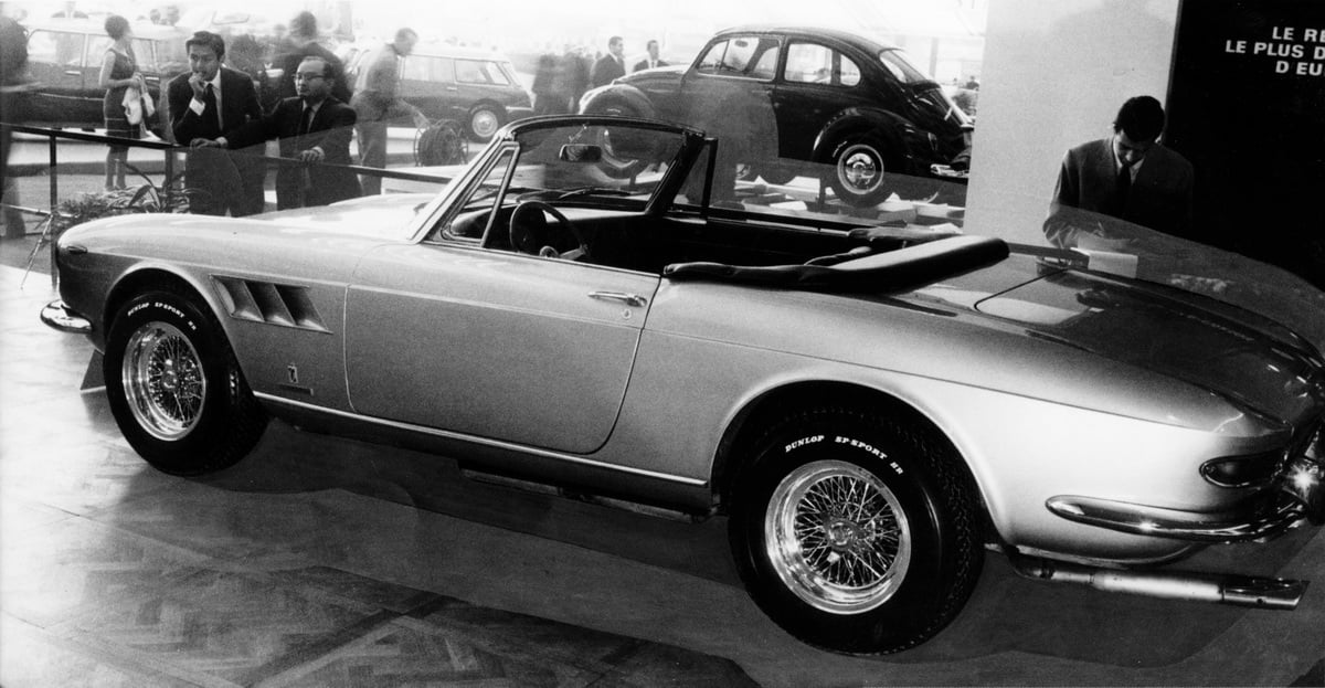 Ferrari 330 GTS 8899 Salon de Paris 6-16 October 1968