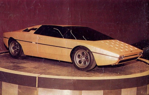 Lamborghini Bravo Bertone Turin 1974b