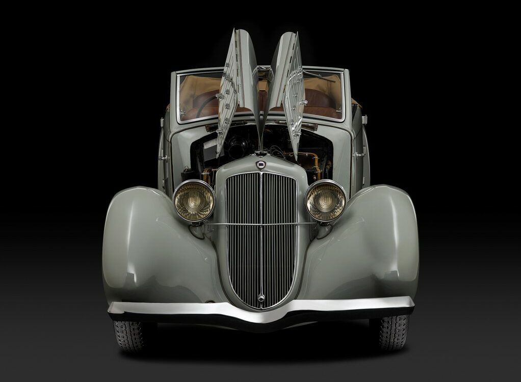 Lancia Astura Cabriolet Farina 1934 lurani (7)