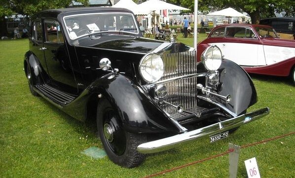 VdE2011-A06-Rolls Royce Phantom II PininFarina berlina 1935-1